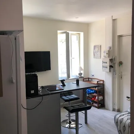 Appartement Lisieux Calme Tres Bien Equipe Exterior foto