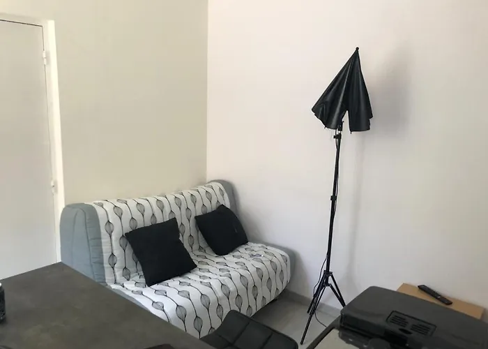 Appartement Lisieux Calme Tres Bien Equipe