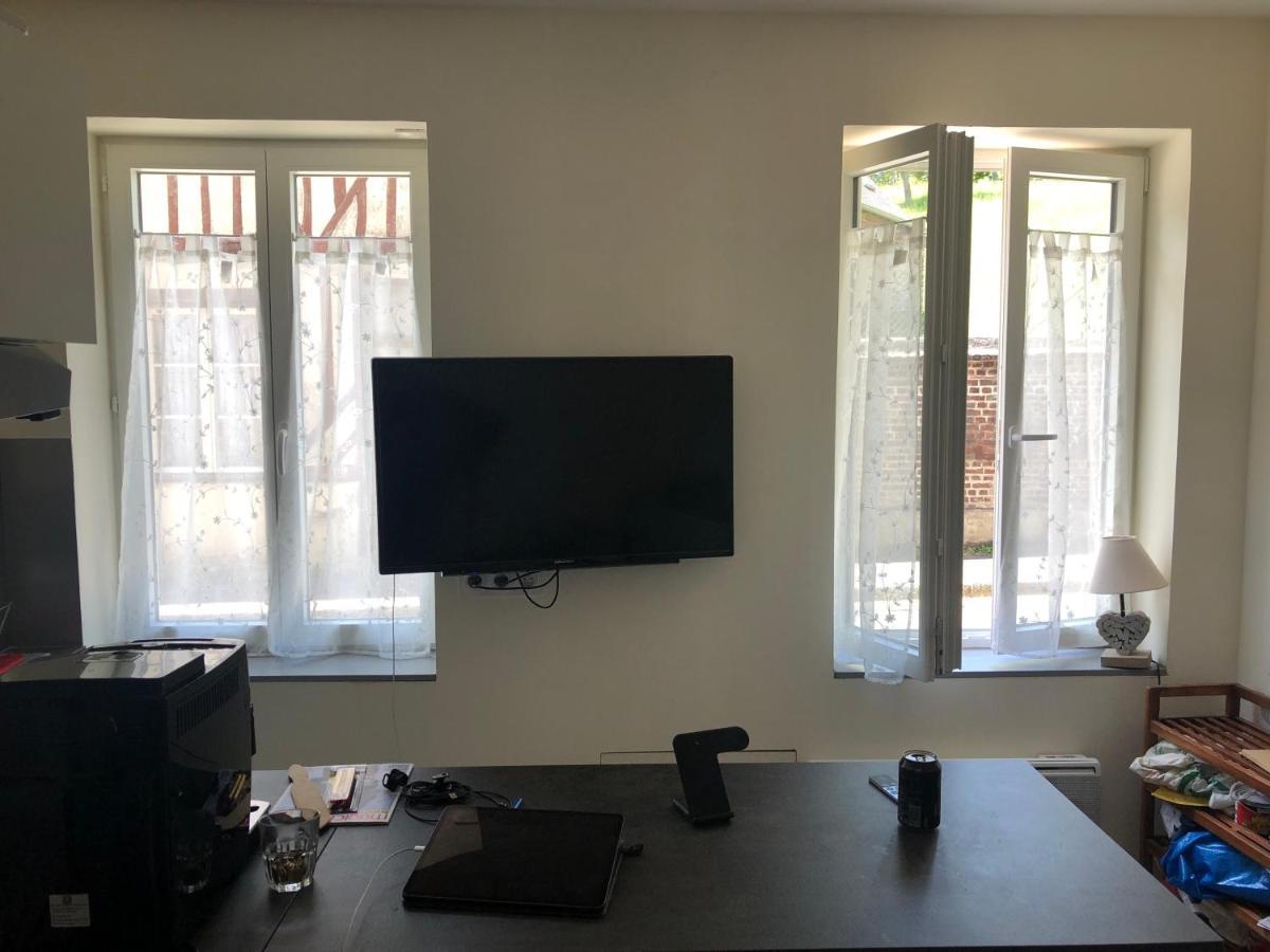 Apartment Calme Tres Bien Equipe Lisieux