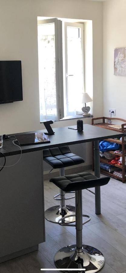 Calme Tres Bien Equipe Apartment